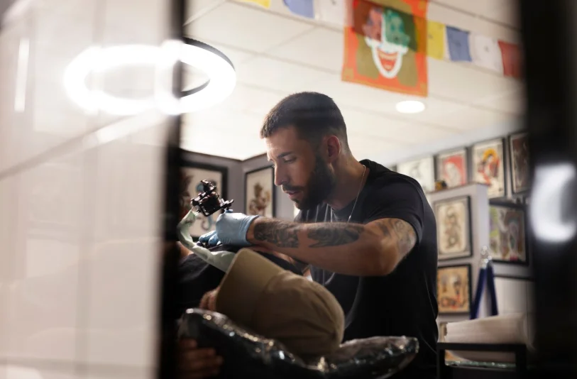 What Are the Top Tattoo Gun Techniques Experts Should Master by 2026