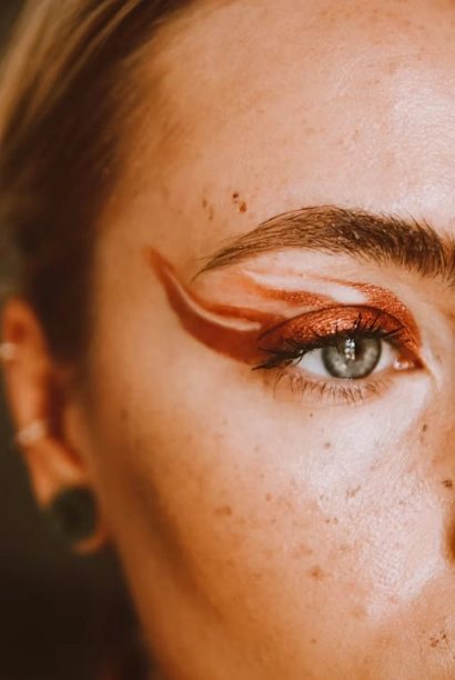 How to Choose the Right Eyebrow Shape for Your Face A Microblading Artist’s Guide